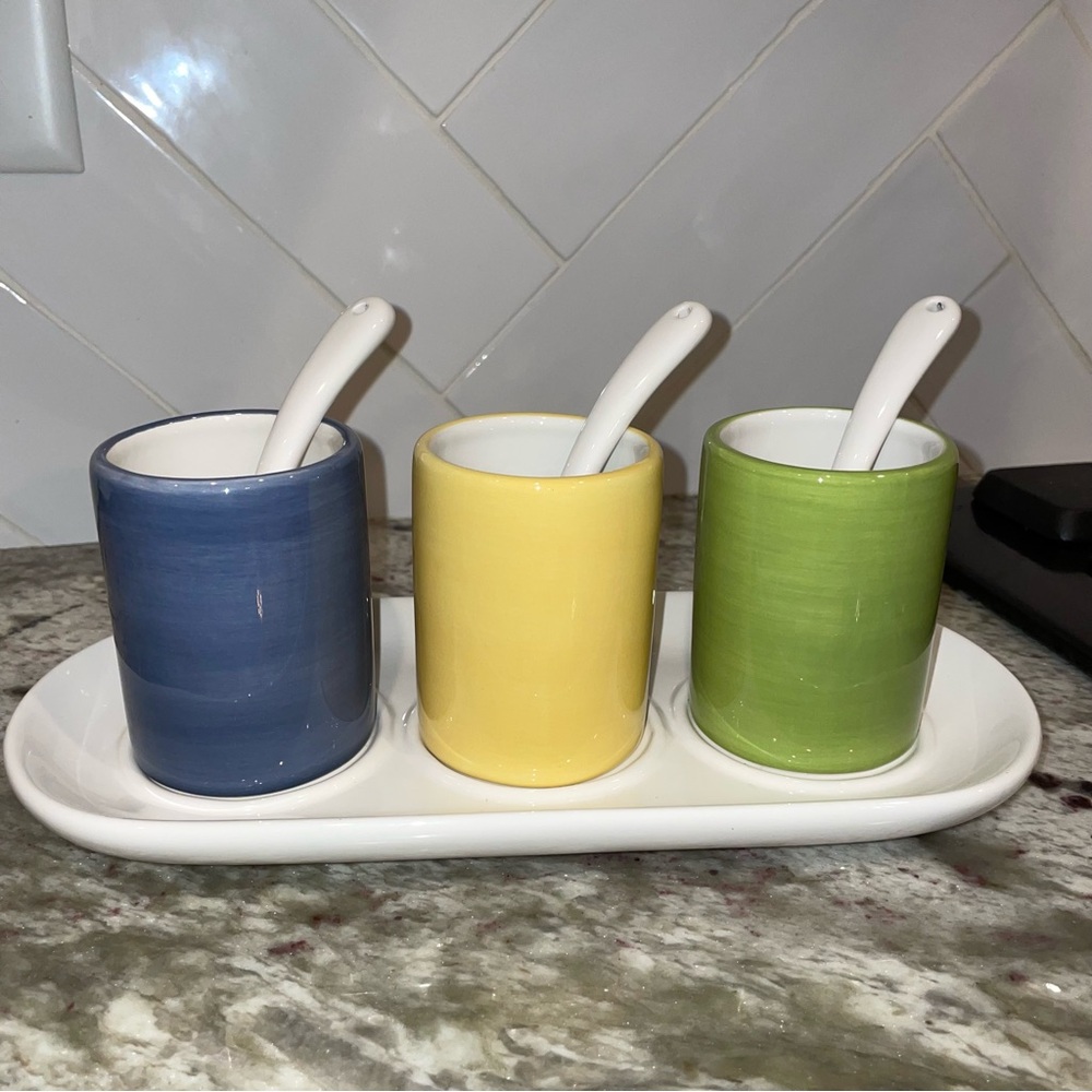Pottery Barn Sausalito Two-Tone Condiment Set